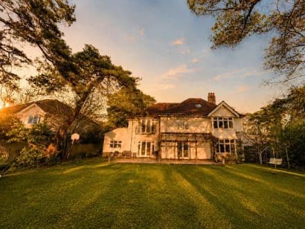 90 Dunyeats Road